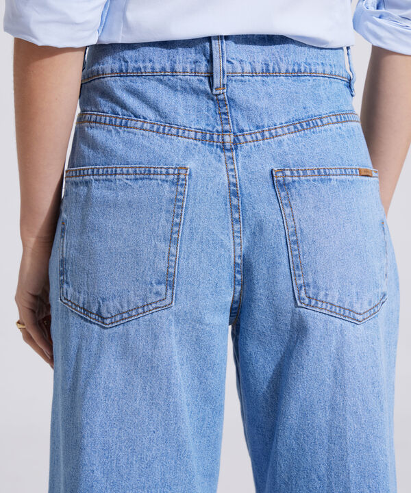 Jean Tipo Culotte Tono Claro