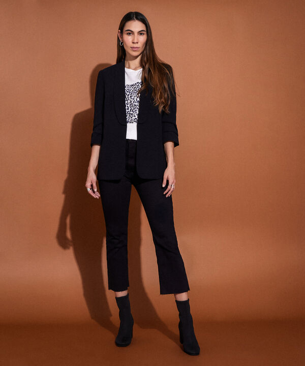 Jean Cropped Flare Tono Negro image number null