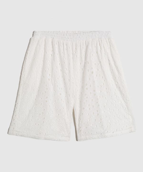 Bermuda con Bordado Suizo y Pretina Elástica Para Mujer Curvy image number null