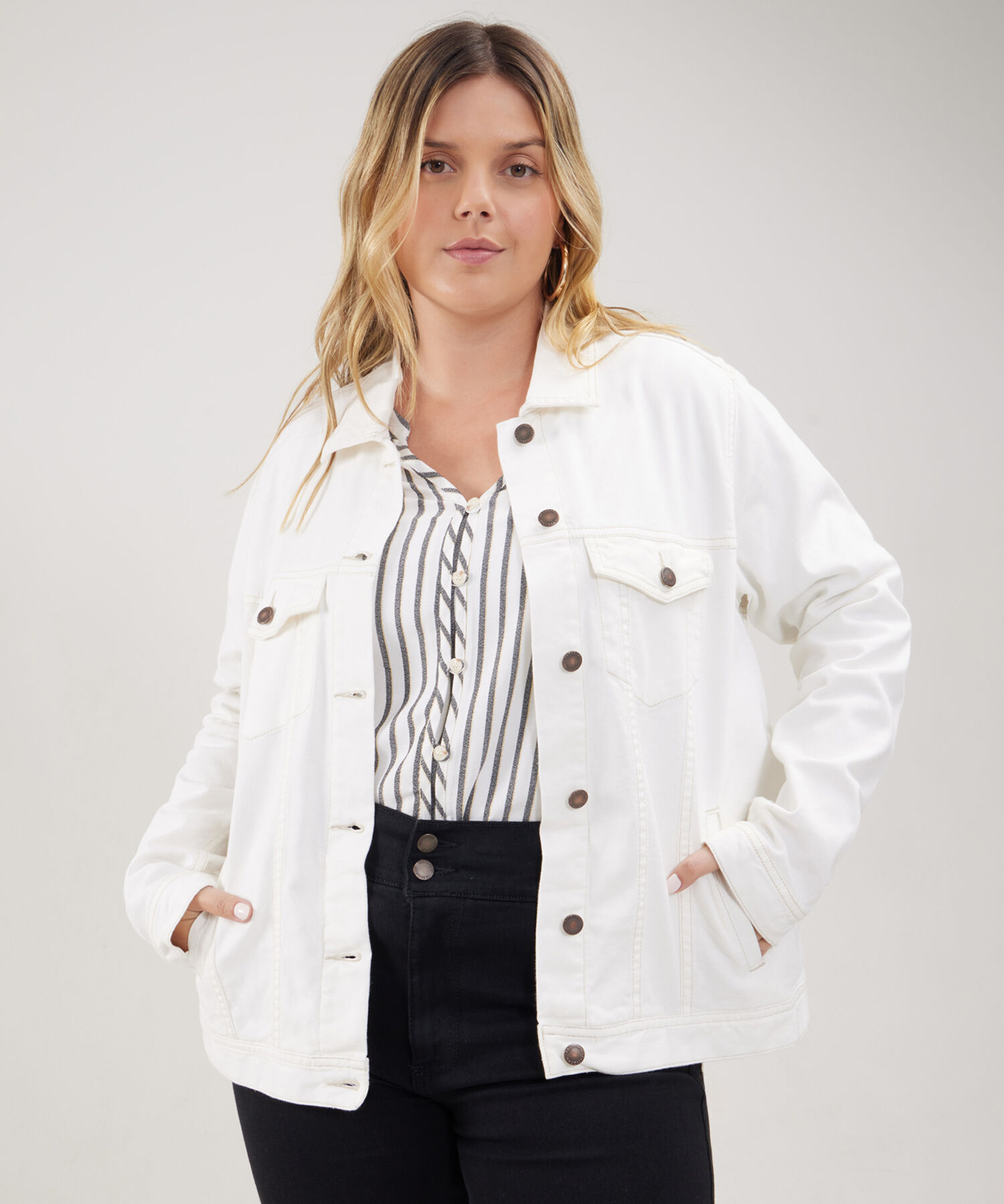 Chaqueta Clásica Tono Off Whitte