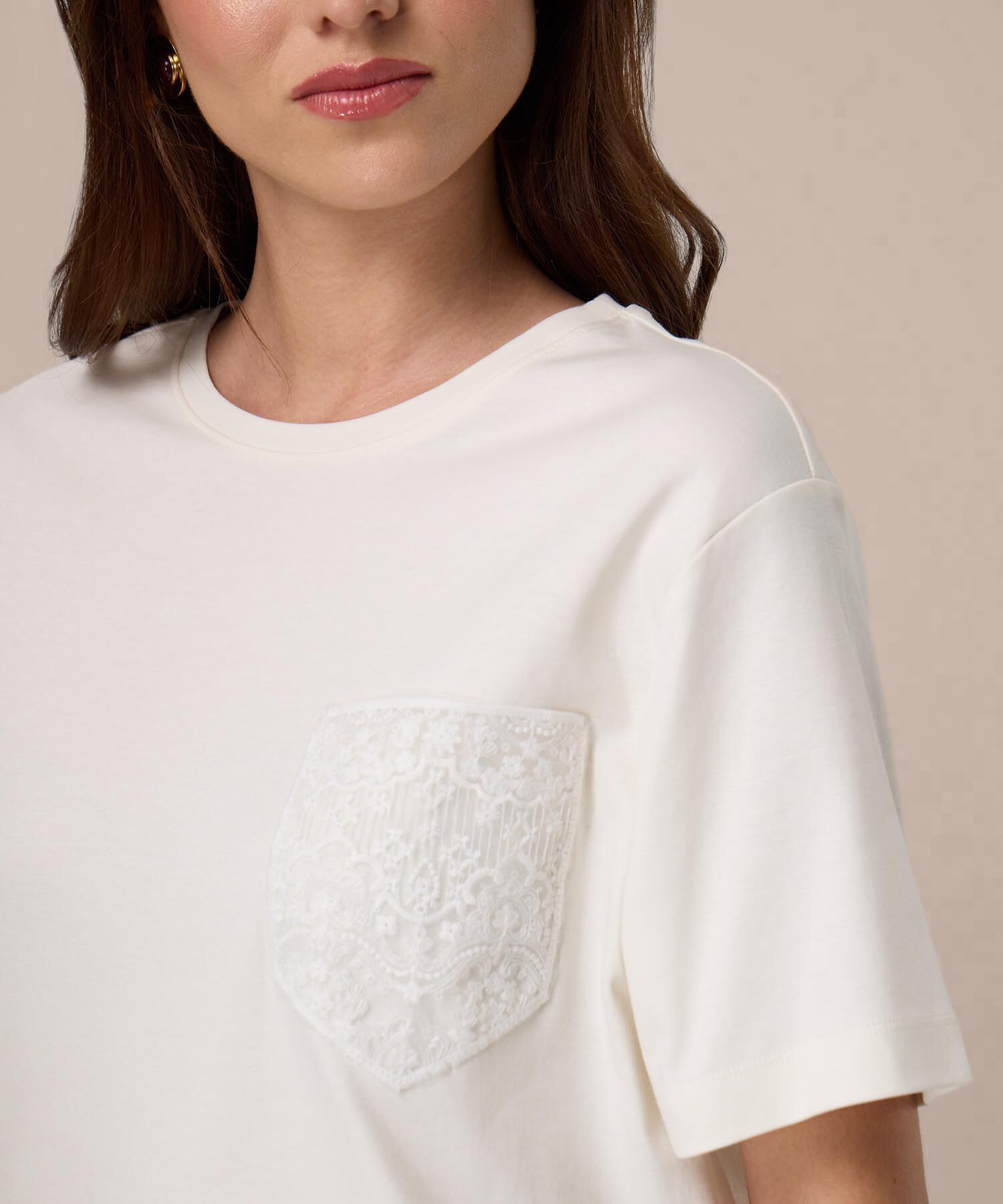 Camiseta Con Bolsillo De Encaje Para Mujer
