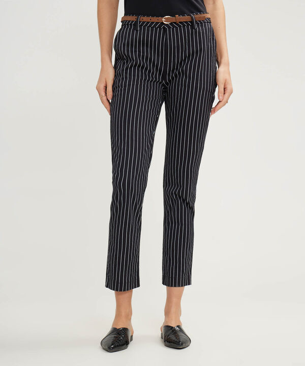 Pantalón Chino Estampado image number null