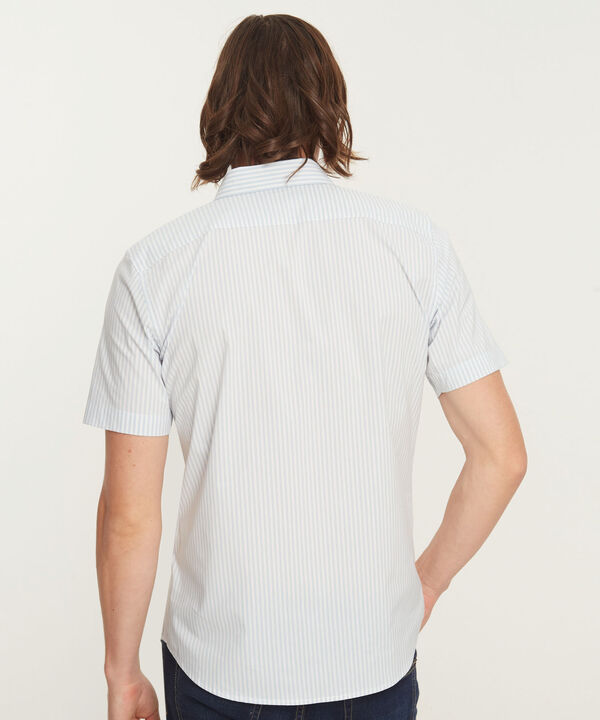 Camisa M/C Pretendida Cuello Formal Corto Slim Fit