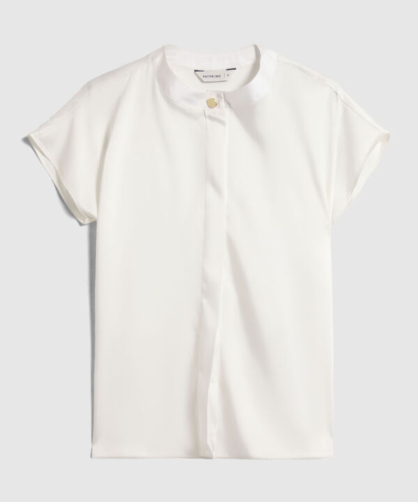 Blusa Unicolor Con Detalle  image number null