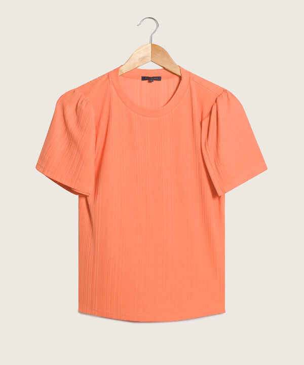 Camiseta Manga Corta Con Corte Sobrepuesto En Manga