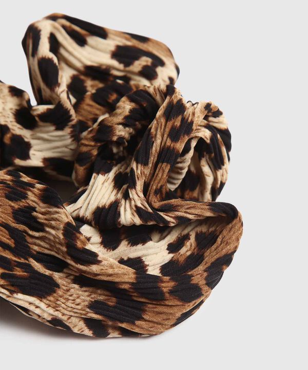 Moñas Scrunchies Para El Cabello image number null