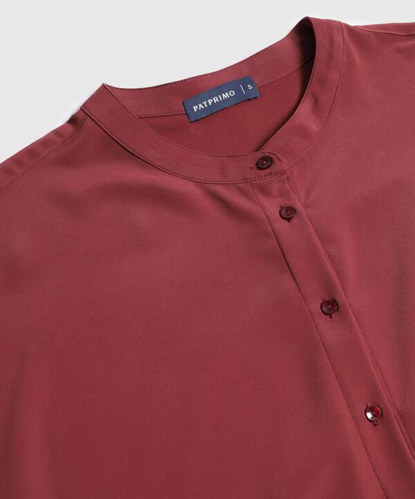 Blusa Unicolor Con Botones A Tono image number null