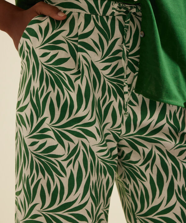 Bermuda Larga Estampada Con Elástico En Pretina image number null
