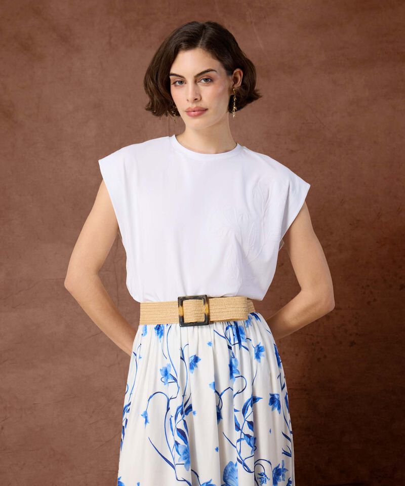 Camiseta Para Mujer Estampado Relieve Hombro Caído