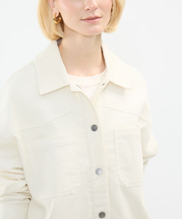 Sobrecamisa en Efecto Pana image number null