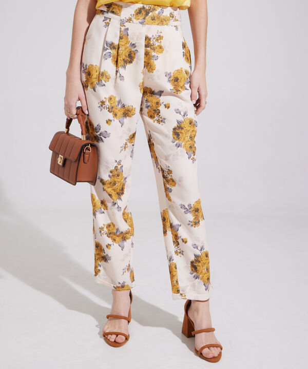 Pantalón Unicolor Con Charreteras Y Boton En Pretina