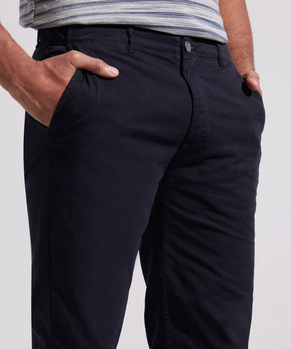 Pantal&oacute;n Chino Te&ntilde;ido En Prenda image number null