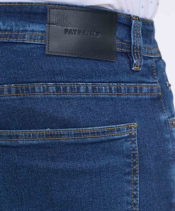 Jeans Skinny Tono Medio