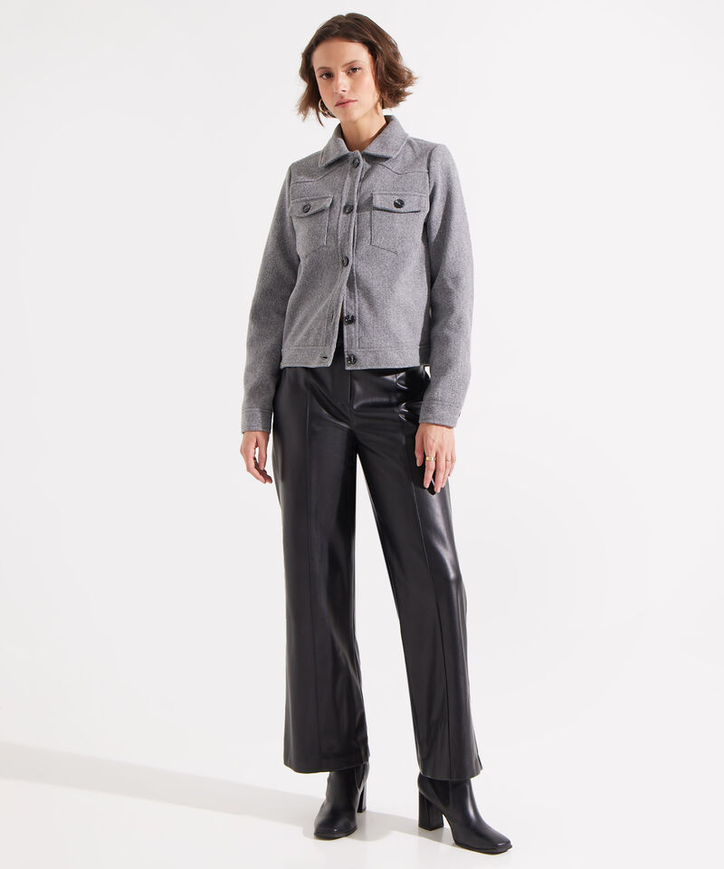 Chaqueta Corta Con Botones En Frente