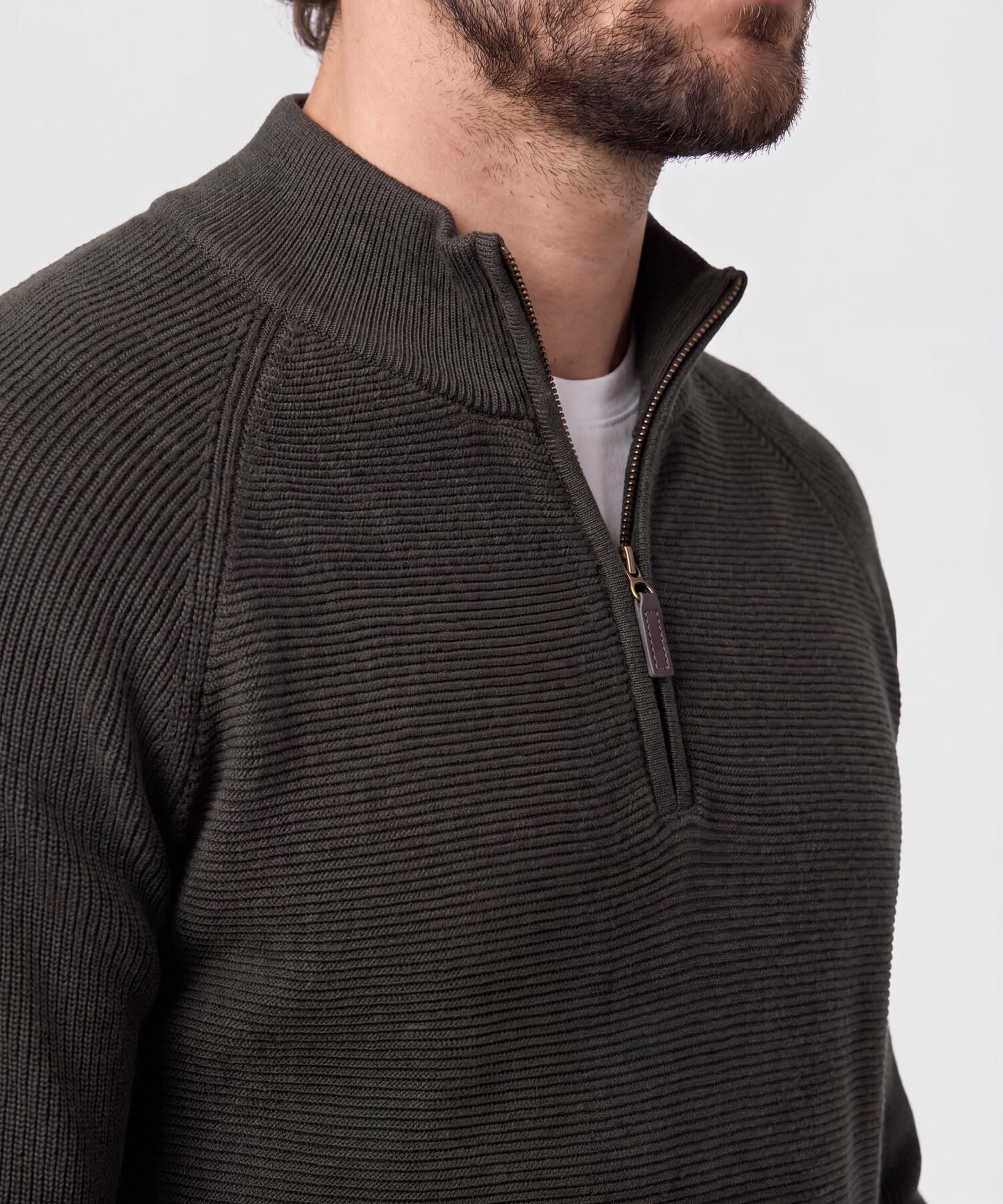 Su&eacute;ter De Hombre Con Cremallera Y Textura