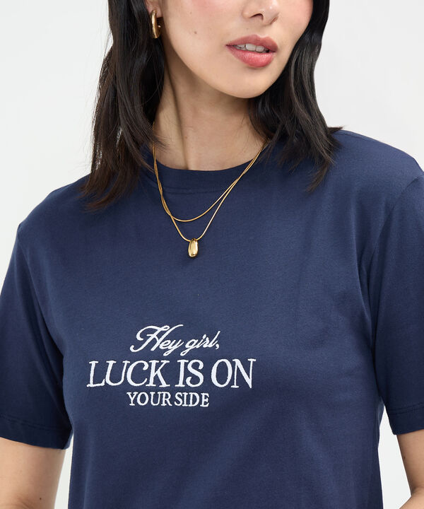 Camiseta con Bordado image number null