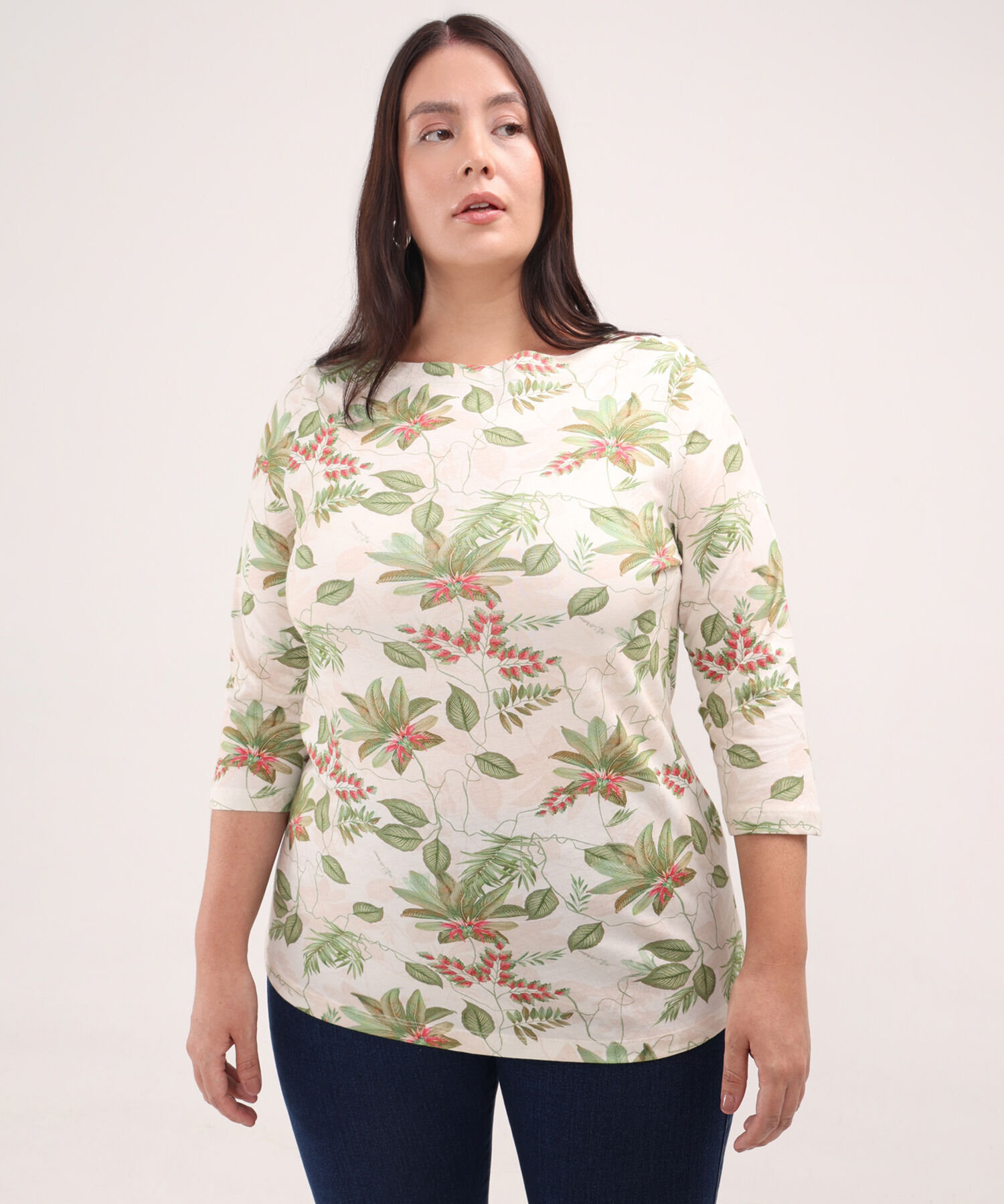 Camiseta Estampada Cuello Ojal