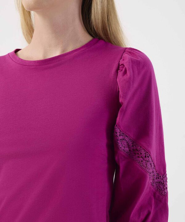 Blusa con Detalle Calado