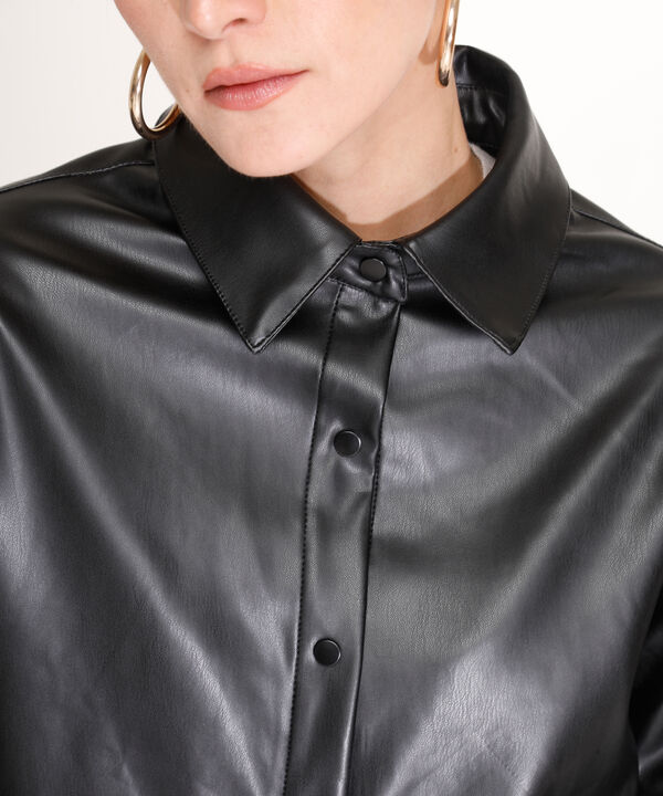 Chaqueta Manga Larga Con Broches Y Cuello Tipo Camisero