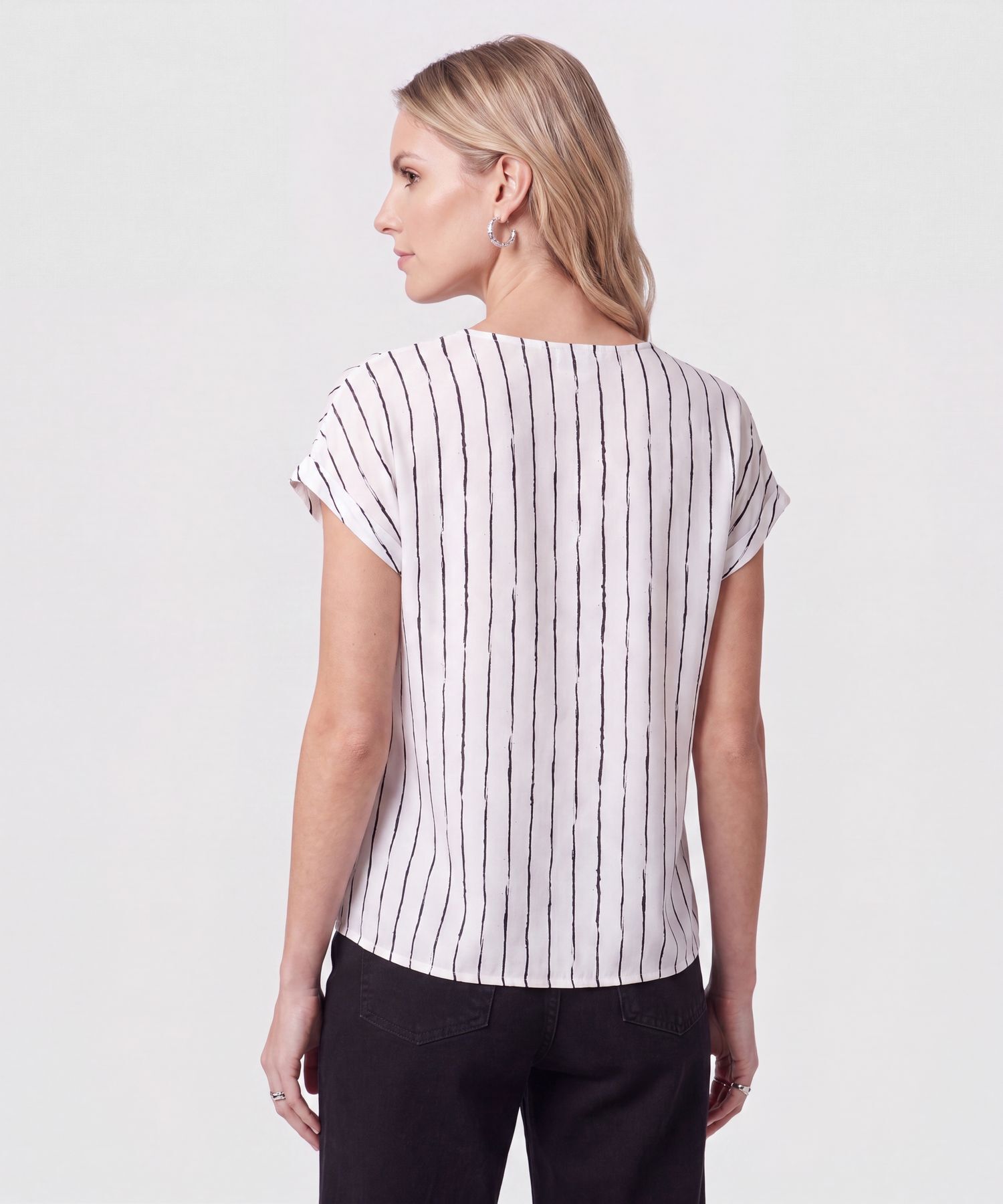 Blusa Manga Corrida Con Prense En Centro Frente