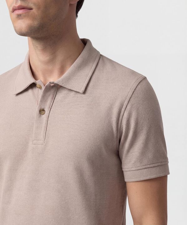 Polo Unicolor Texturizada 