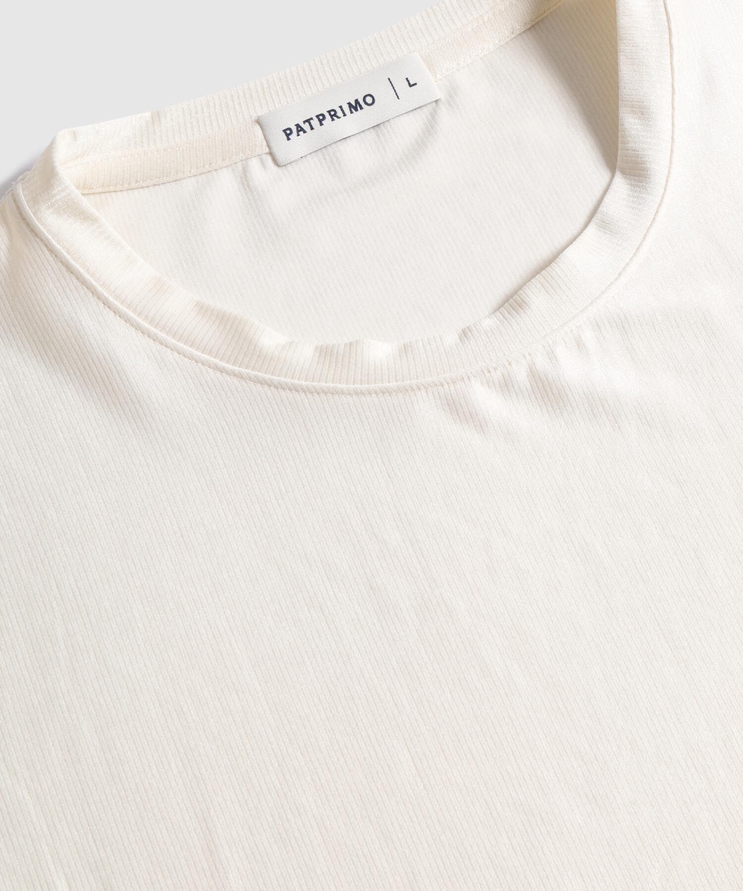 Camiseta Unicolor Con Textura 