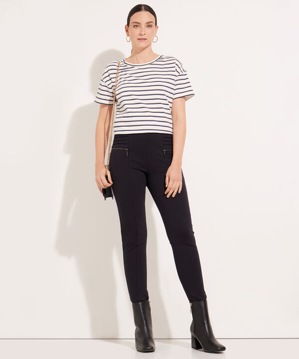 Leggings Con Cremallera En Frente Y Detalle De Alforzas