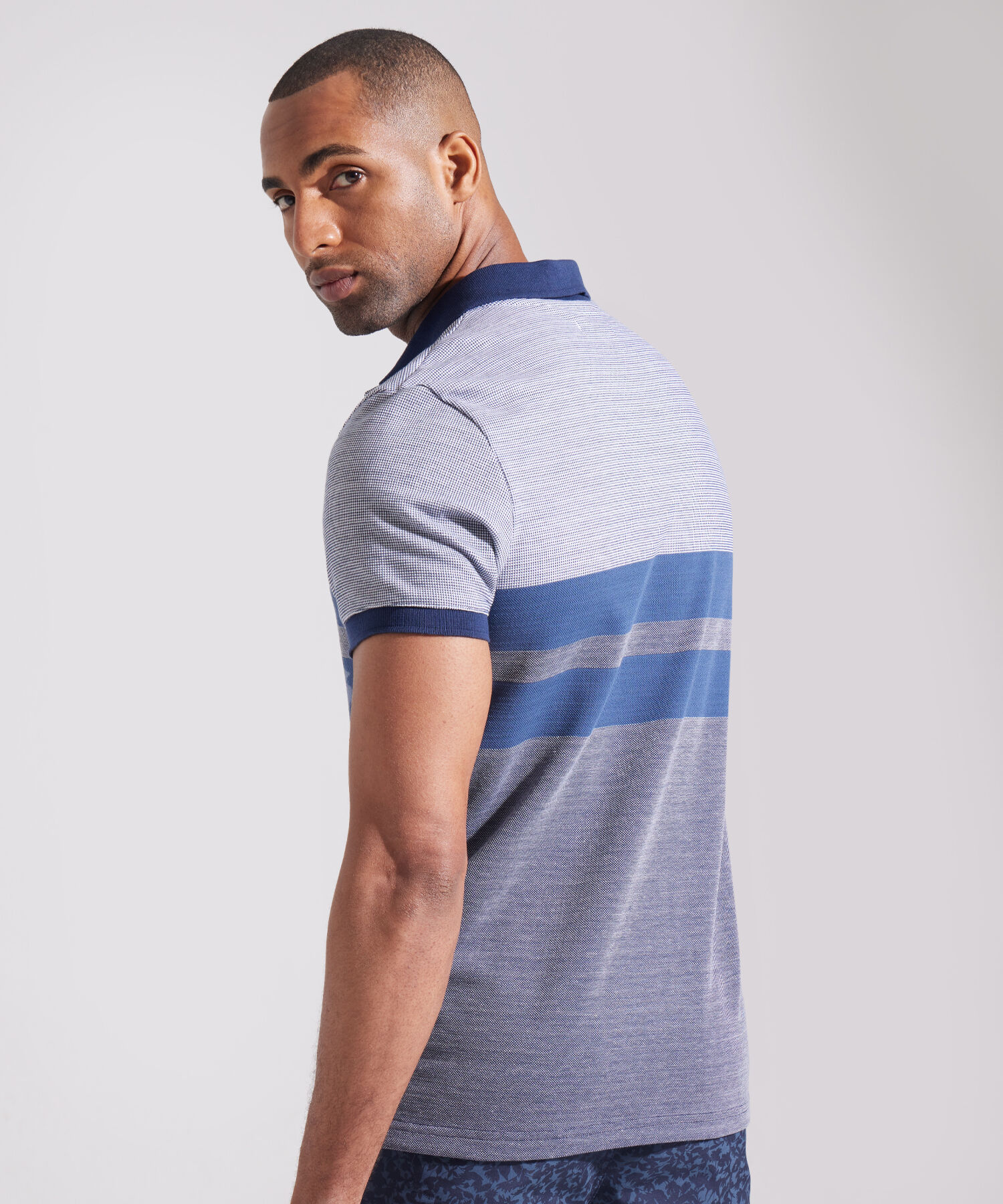 Polo Listador Cuello Y Puños Tejido