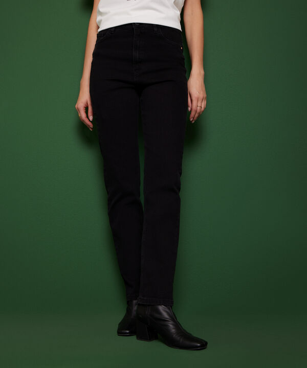 Jean Straight Tono Negro image number null