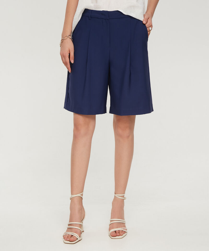 Bermuda De Mujer De Corte Amplio Pliegues Frontales