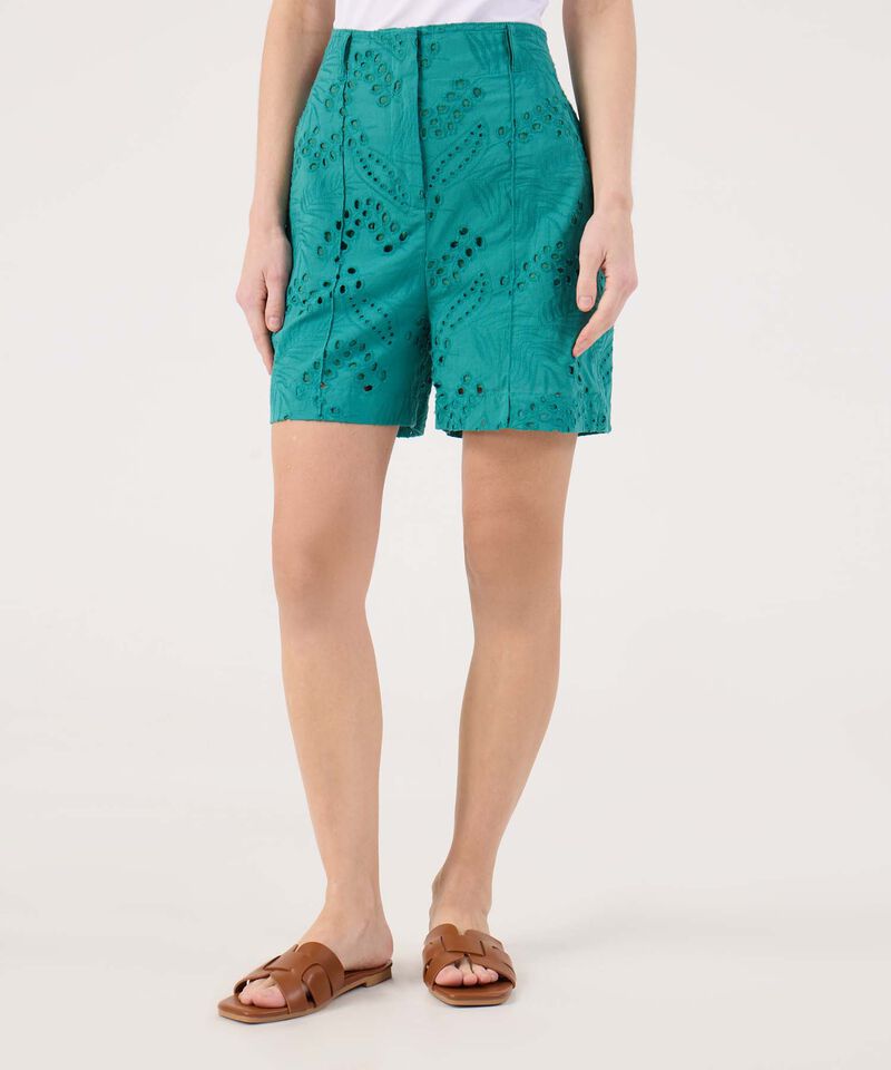 Short Unicolor En Ojalillo