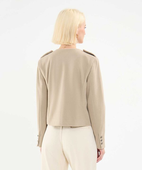 Chaqueta Tipo Militar