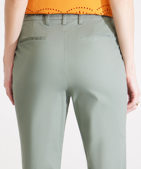 Pantalón Capri Unicolor