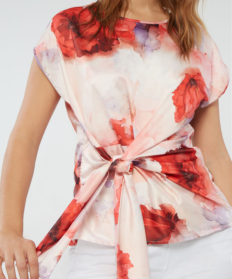 Blusa Estampada Manga Corta Con Anudado En Frente