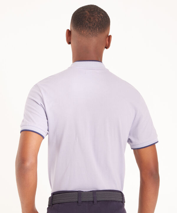 Polo Unicolor Con Cuello Mao Y Puños Tejidos, Silueta Slim Fit