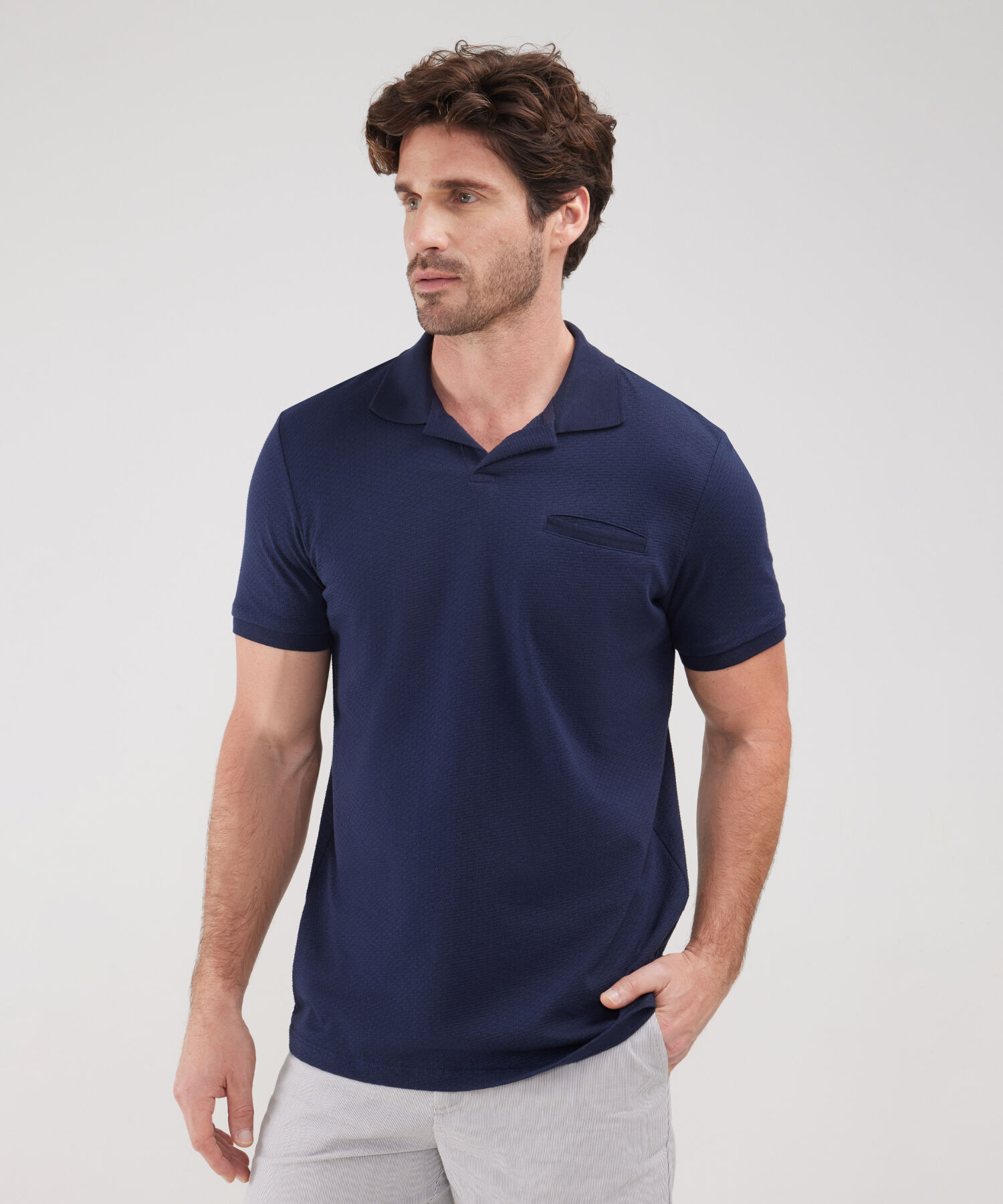 Polo Unicolor Cuello Y Puños Tejidos