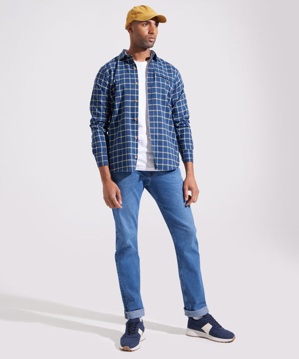Camisa Cuello Camisero Manga Larga Y Silueta Slim Fit