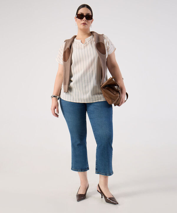 Blusa A Rayas Cuello Mao image number null