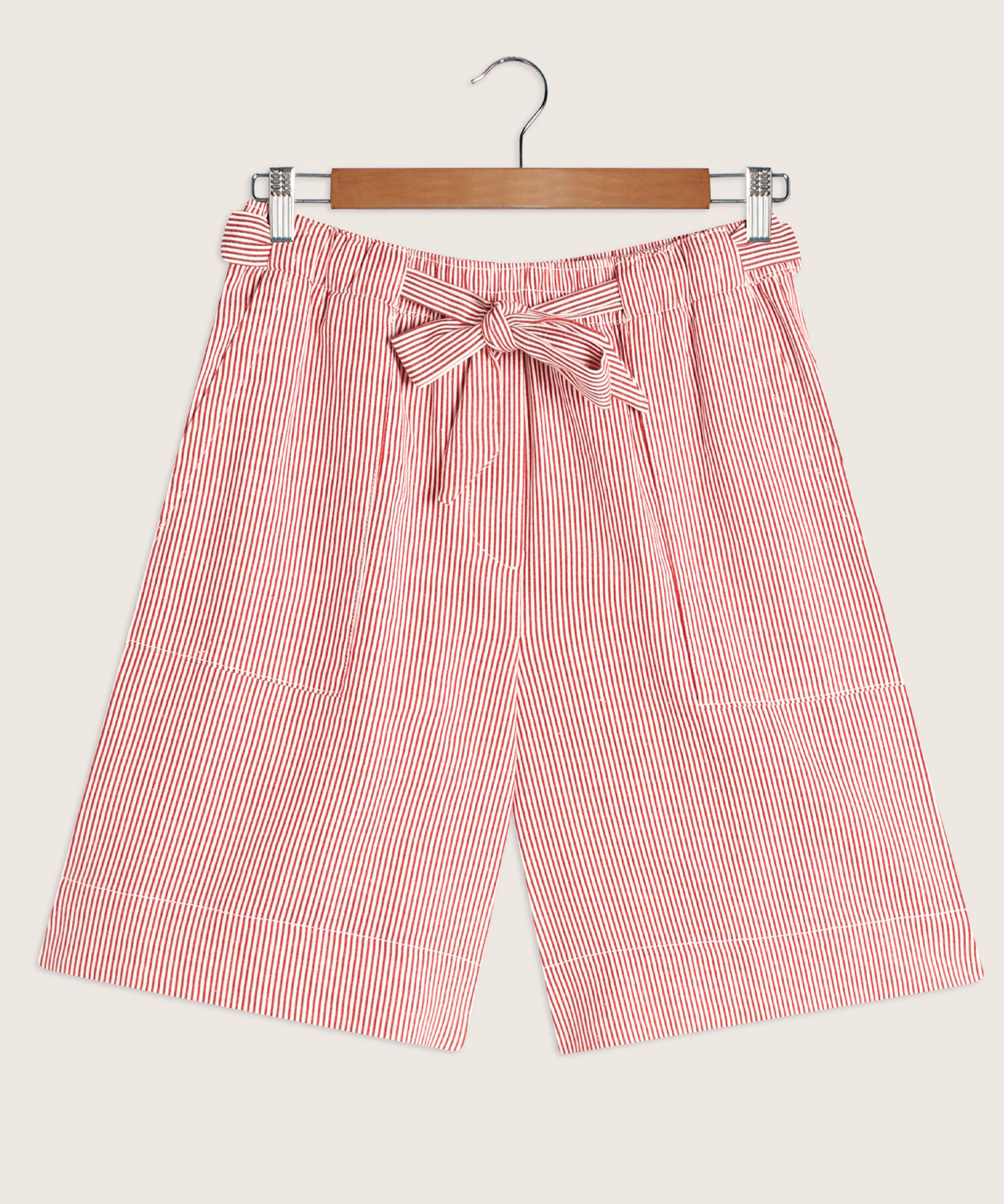 Bermuda Estampada Con Cintur&oacute;n Para Mujer
