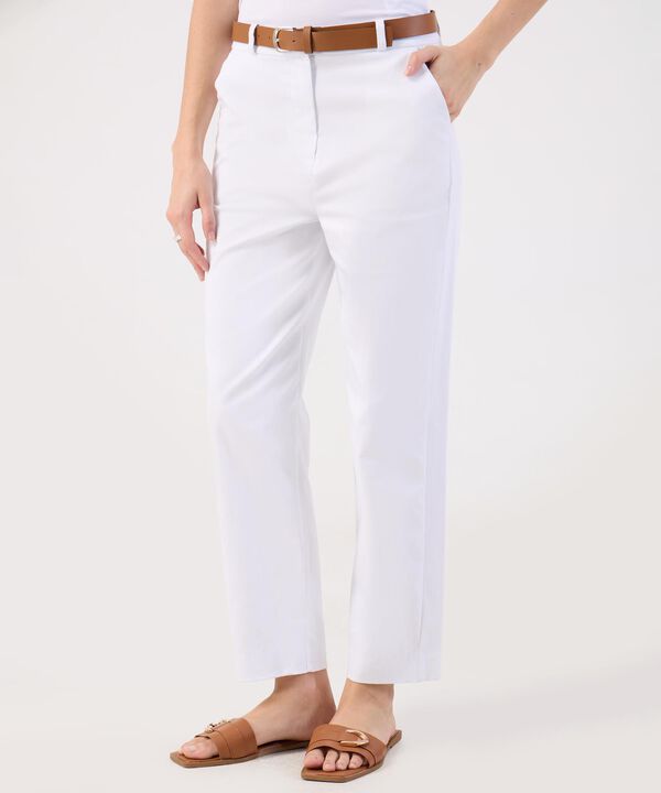 Pantalón Básico Blanco Recto con Bolsillos image number null