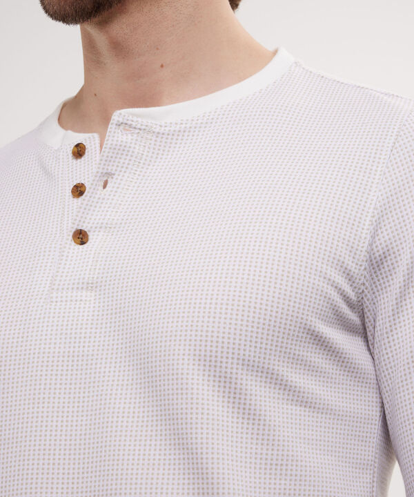 Camiseta Unicolor Manga Larga, Cuello Henley Con Botonadura, Jardin Grunge Linea Moda image number null