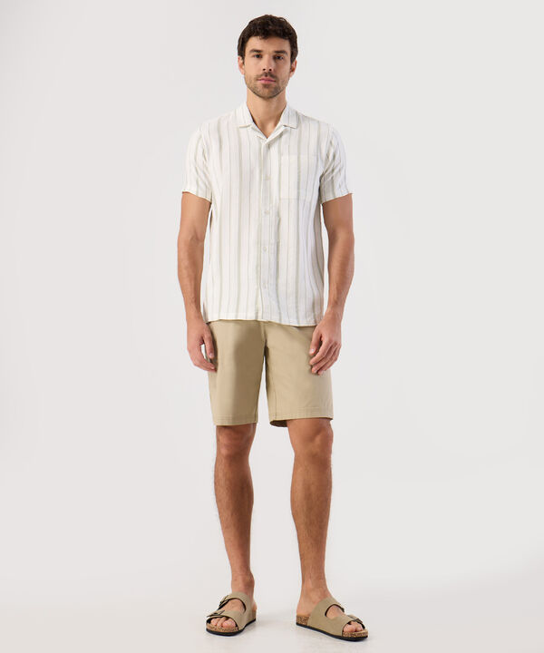 Camisa Resort Con Bolsillo De Hombre image number null