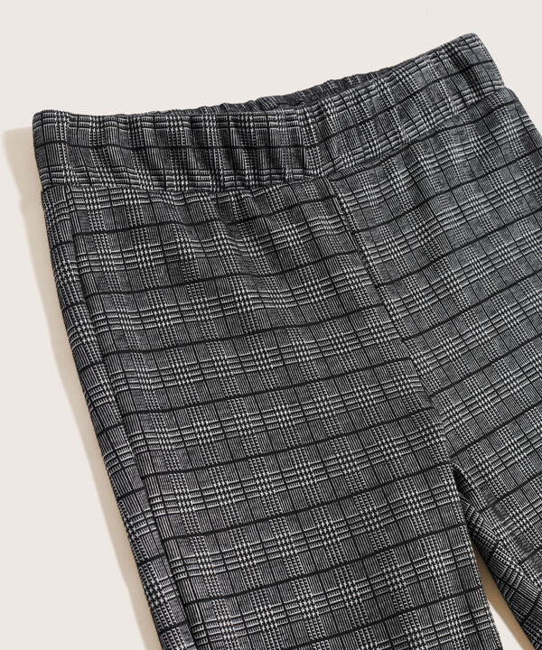 Leggings Prete&ntilde;ido Con Corte image number null