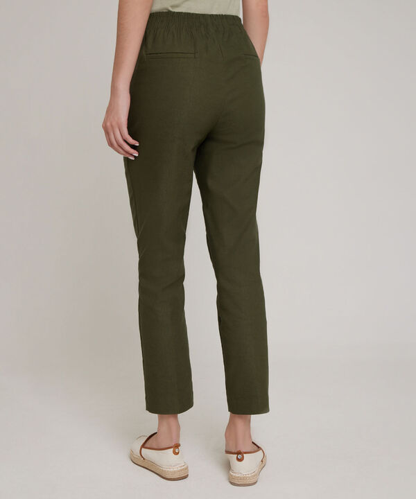 Pantalon Unicolor Clasico Con Bolsillo Diagonal