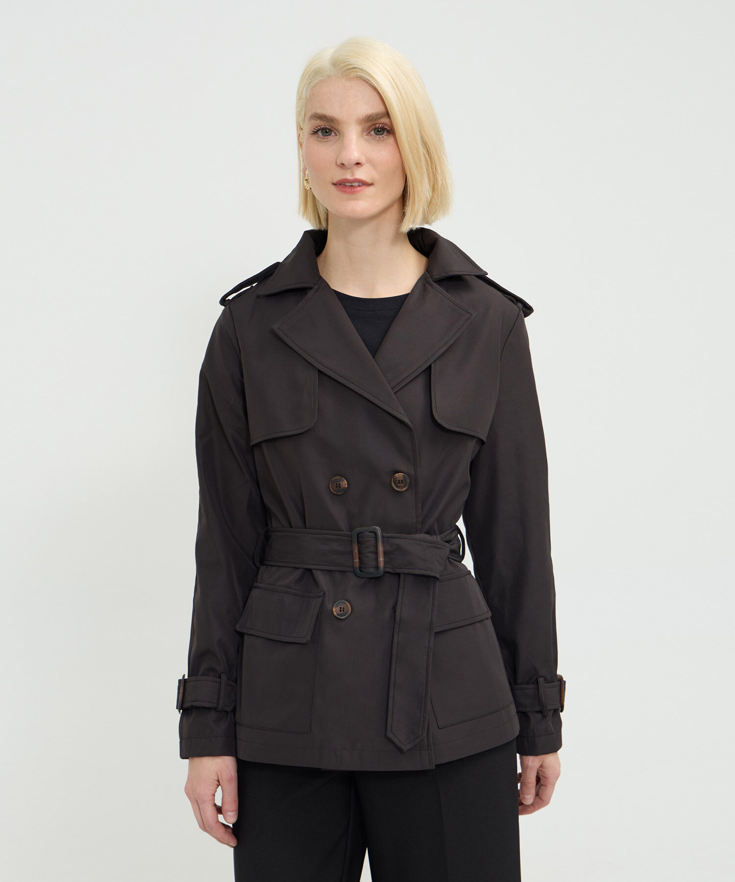 Chaqueta Tipo Trench Unicolor Con Cinturon