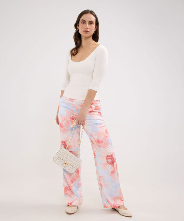 Pantalón Satinado Estampado image number null