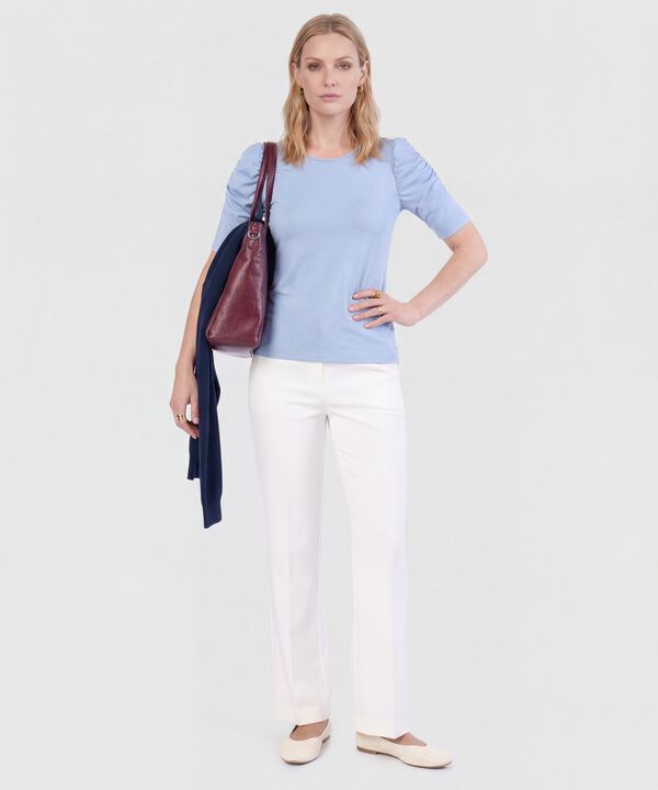 Camiseta Con Detalle En Hombros 