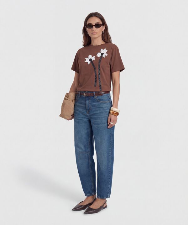 Camiseta con Apliques de Flores Para Mujer