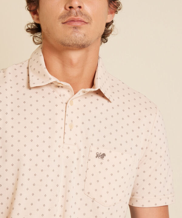 Polo Estampada, Cuello Duro Con Bolsillo Y Silueta Regular Fit