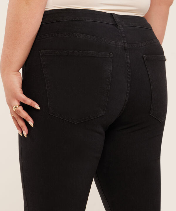 Jean Skinny Tono Negro